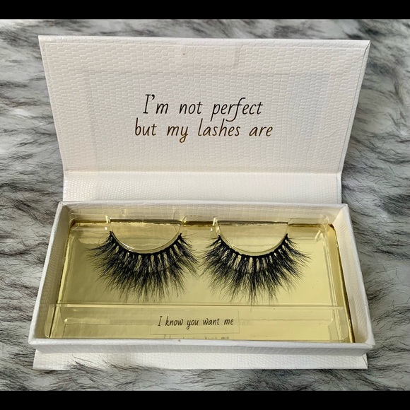 "I Know You Want Me" || Lashful Lengths Luxury Mink Eyelashes - Picture 2 of 6